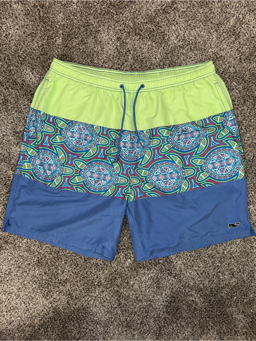 Vineyard Vines Men’s Sea Turtle Print 7” Swim Trunks Green Blue Size XL